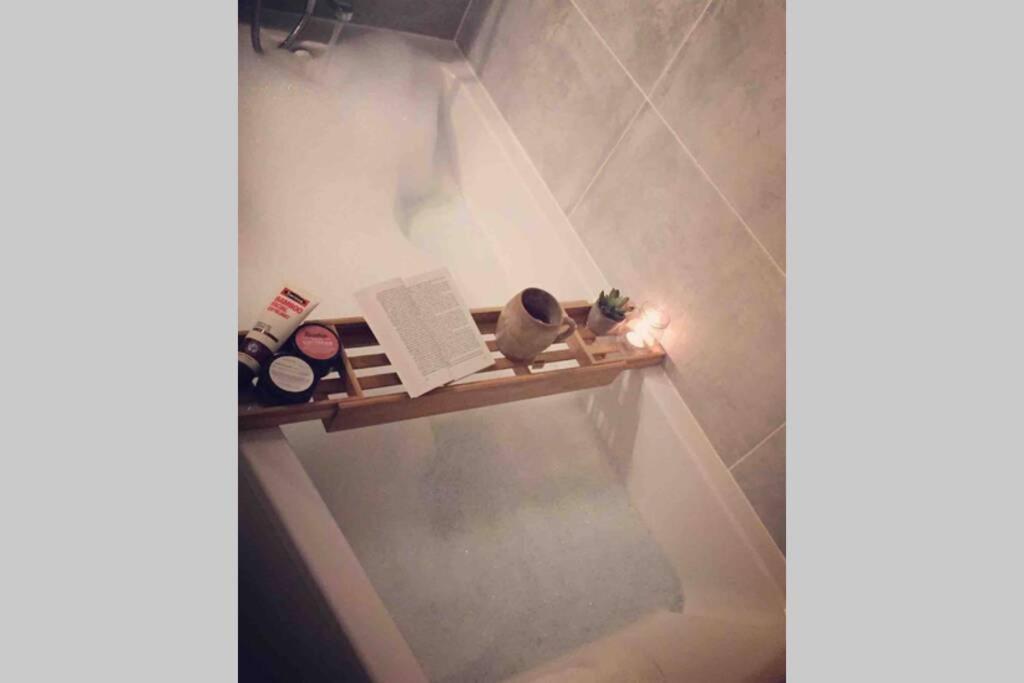 Artist Home - City Center - Bathtub - Terrasse - Full Appartment Rouen Exterior photo